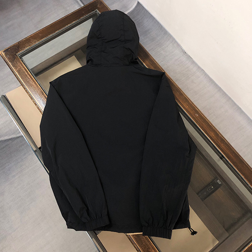 バーバリー 両面ウインドブレーカーの薄いジャケット