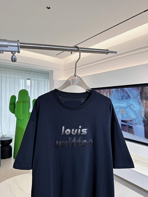 ルイヴィトンスーパーコピー   金属章仔ビーズ刺繍ビーズ半袖Tシャツ