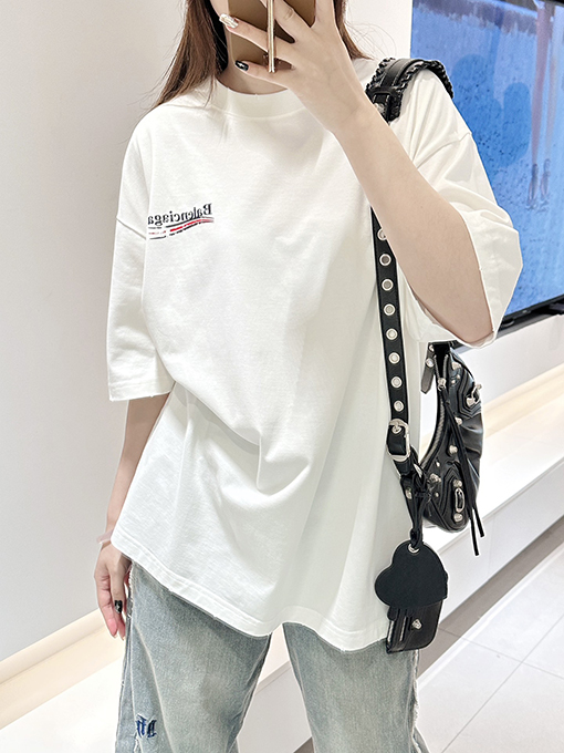 バレンシアガ コーラの文字が壊れたプリント半袖Tシャツ