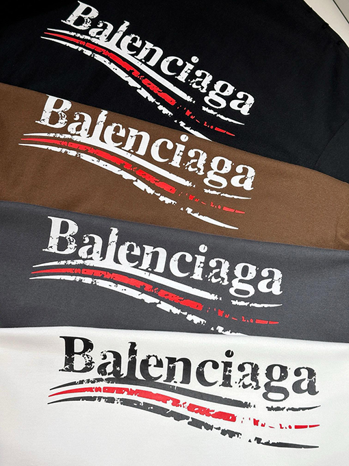 バレンシアガ コーラの文字が壊れたプリント半袖Tシャツ