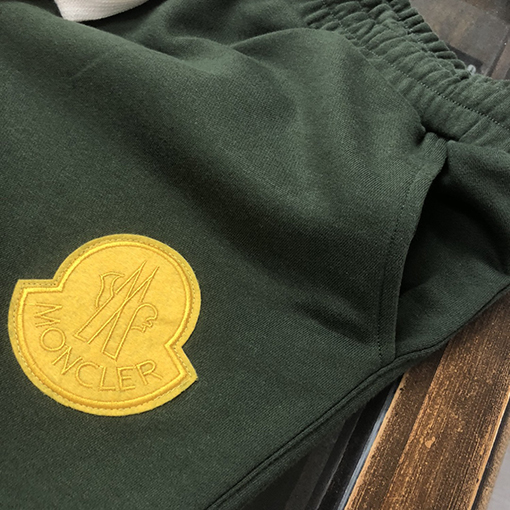 モンクレールスーパーコピー シグネチャー刺繍ロゴカジュアルショーツ