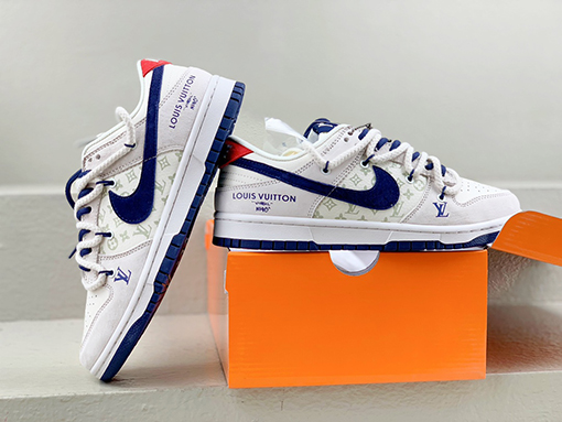 ナイキ X ルイヴィトン  Louis Vuitton x Nike SB Dunk Low Lot  ローカットスニーカー