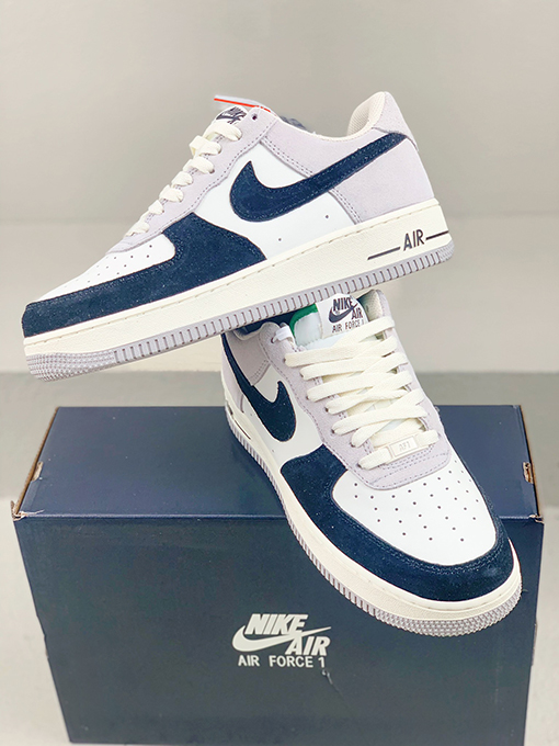 シュプリーム X ナイキ Supreme x Nike Air Force 1 07 Low