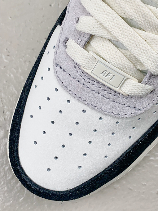 シュプリーム X ナイキ Supreme x Nike Air Force 1 07 Low