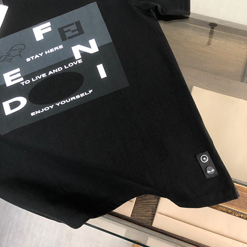フェンディコピー   トッププリントクラフトパターンロゴカップルコットン半袖Tシャツ