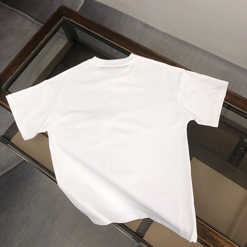 フェンディ   同じタイプの丸首半袖Tシャツ