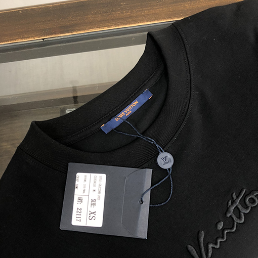 バレンシアガコピー プリントデザインクルーネック半袖Tシャツ