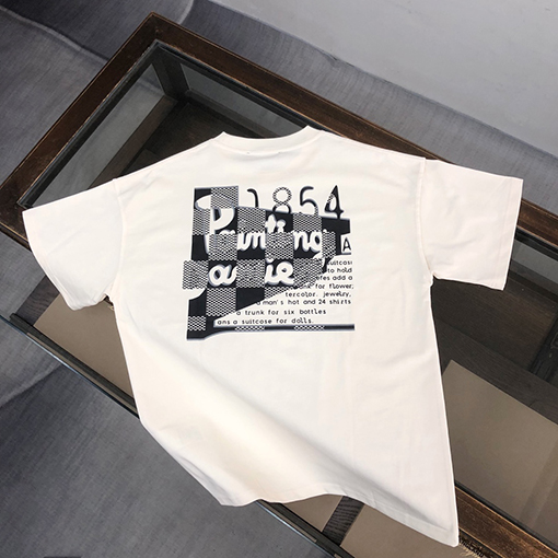 バレンシアガコピー プリントデザインクルーネック半袖Tシャツ