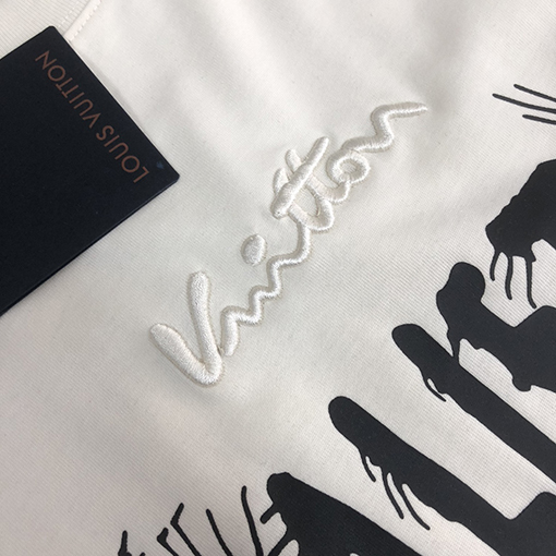 バレンシアガコピー プリントデザインクルーネック半袖Tシャツ