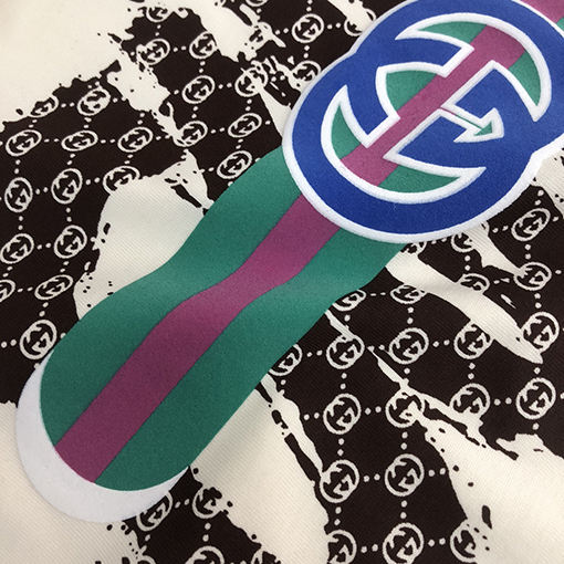 グッチ   プリント文字デザインクルーネック半袖Tシャツ