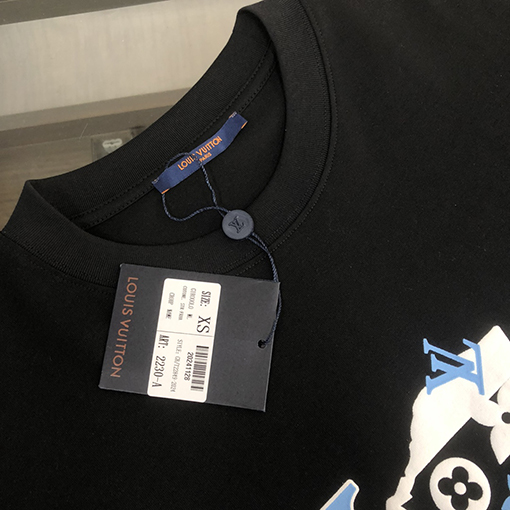 ルイヴィトンスーパーコピー 新しい要素プリントデザインクルーネック半袖Tシャツ