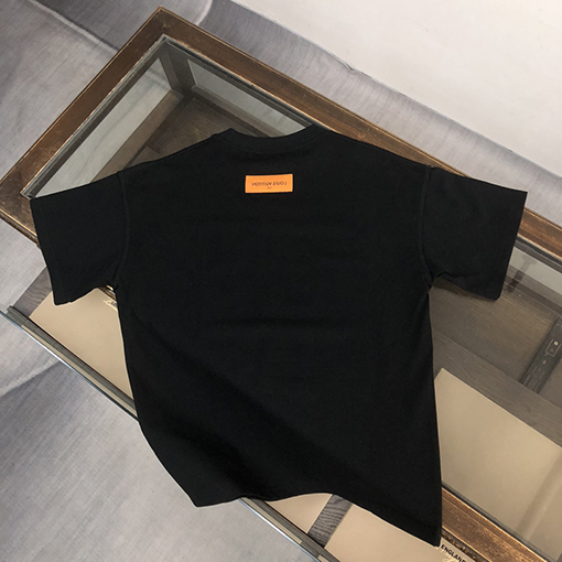 ルイヴィトンスーパーコピー 新しい要素プリントデザインクルーネック半袖Tシャツ