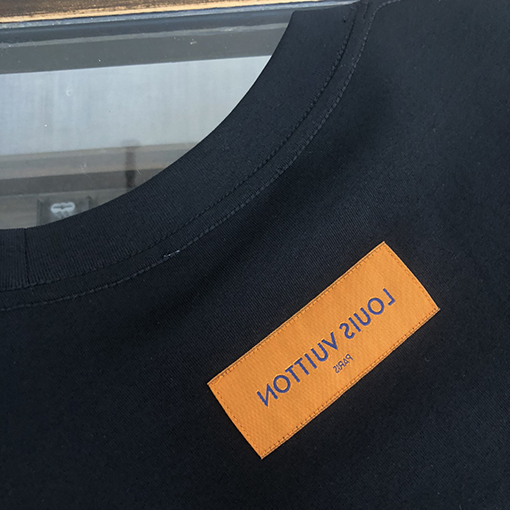 ルイヴィトンスーパーコピー   新しい要素プリントデザインクルーネック半袖Tシャツ