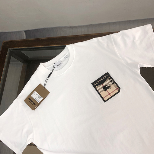 バーバリー   カウンターと同じタイプの丸首半袖Tシャツ