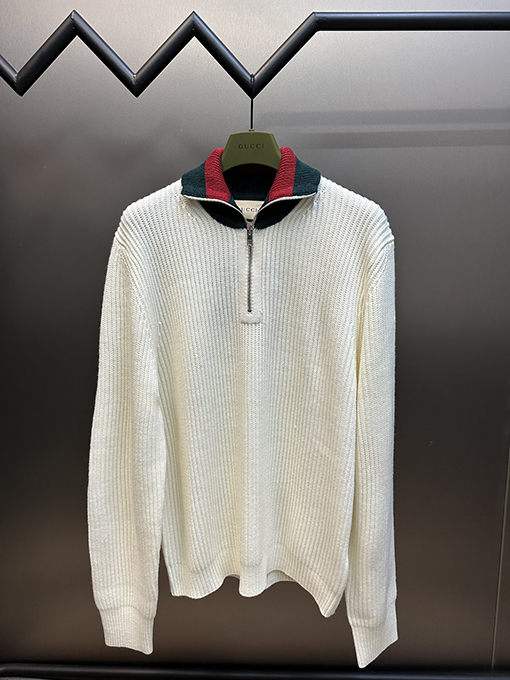 グッチ  ジッパーネックセーター