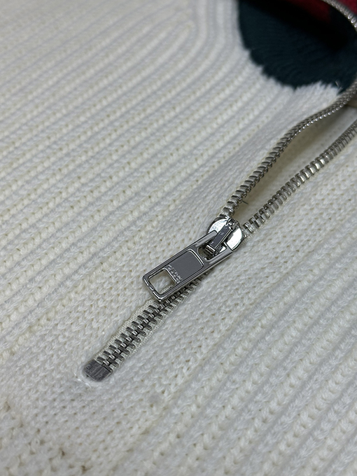 グッチ  ジッパーネックセーター