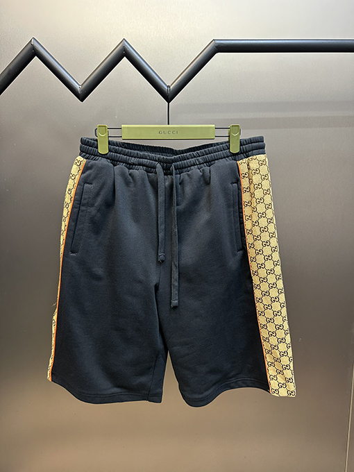 グッチ  ステッチニットショートパンツ