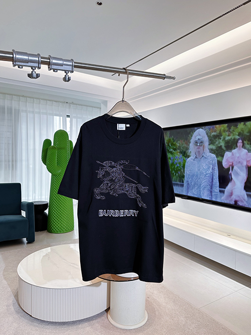 バーバリーコピー 胸に刺繍された軍馬半袖Tシャツ