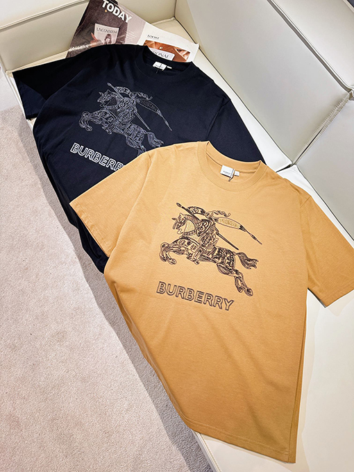 バーバリーコピー 胸に刺繍された軍馬半袖Tシャツ
