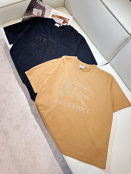 バーバリー スーパーコピー エンボス刺繍立体軍馬半袖Tシャツ