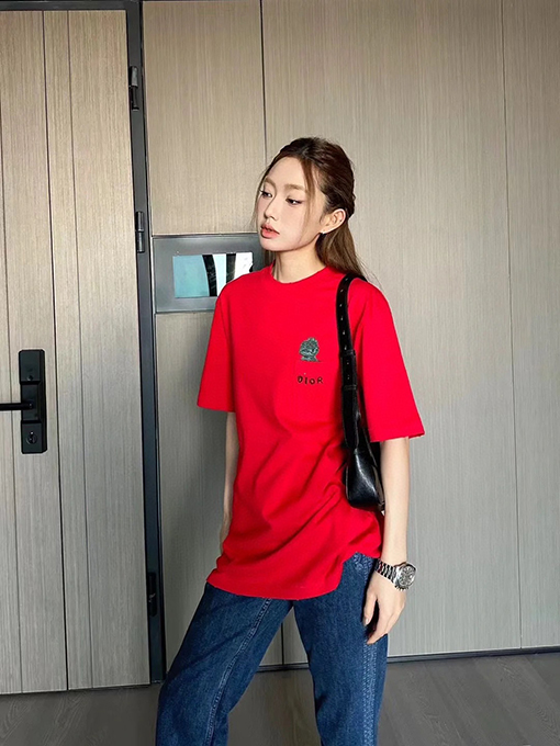 ディオールスーパーコピー 小さな恐竜の刺繍半袖Tシャツ
