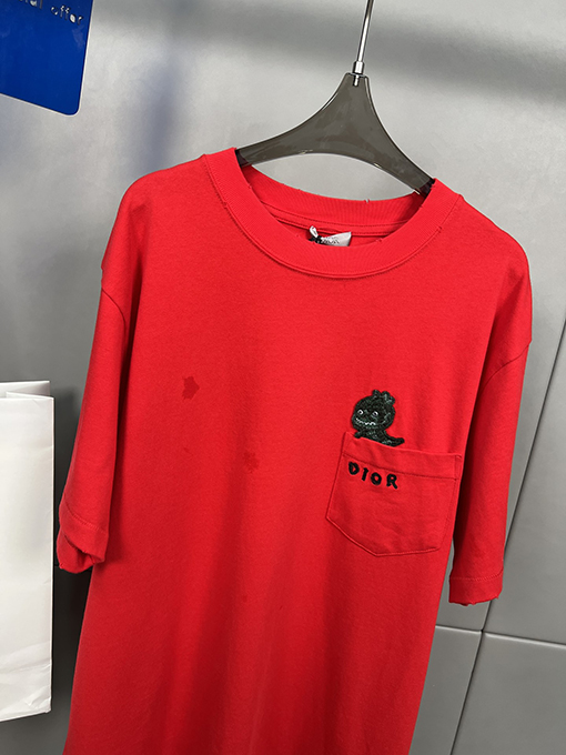 ディオールスーパーコピー 小さな恐竜の刺繍半袖Tシャツ