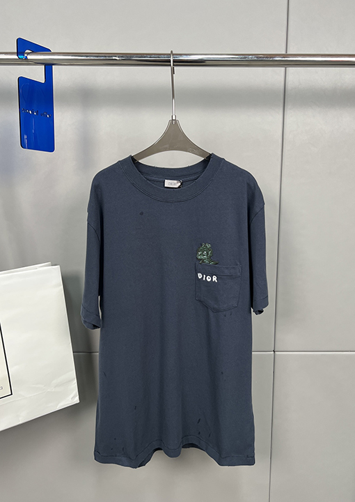 ディオールスーパーコピー 小さな恐竜の刺繍半袖Tシャツ