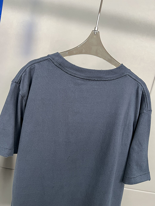 ディオールスーパーコピー 小さな恐竜の刺繍半袖Tシャツ