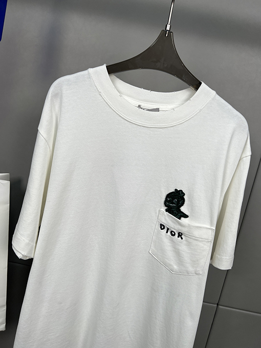 ディオールスーパーコピー 小さな恐竜の刺繍半袖Tシャツ