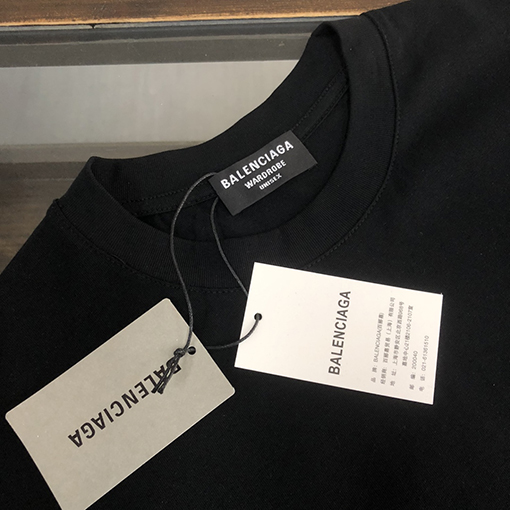 バレンシアガコピー   プリントロゴ半袖Tシャツ