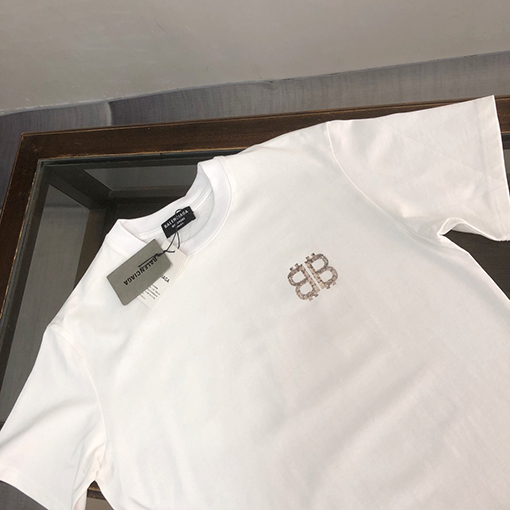 バレンシアガコピー   プリントロゴ半袖Tシャツ