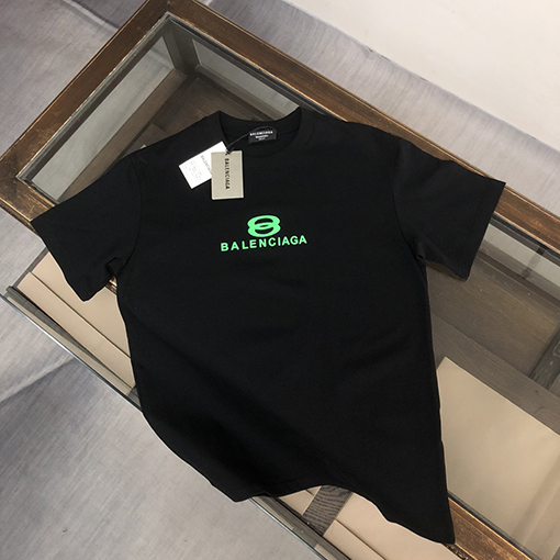 バレンシアガコピー   プリントロゴ半袖Tシャツ