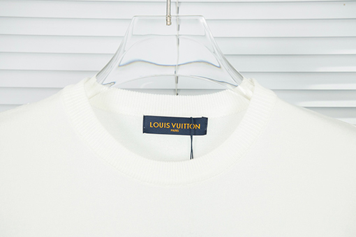 ルイヴィトン 春の新しい愛のハートニット半袖Tシャツ