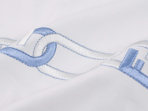 フェンディコピー 前ロゴ半袖Tシャツ