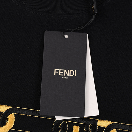フェンディコピー 前ロゴ半袖Tシャツ