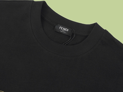フェンディコピー 前ロゴ半袖Tシャツ