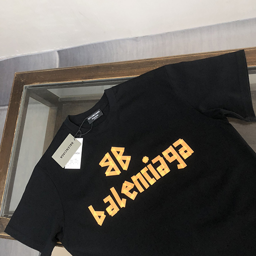 バレンシアガ 最新のカップル半袖Tシャツ