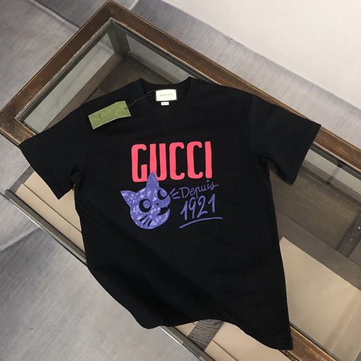 グッチコピー  プリント加工ロゴ半袖Tシャツ