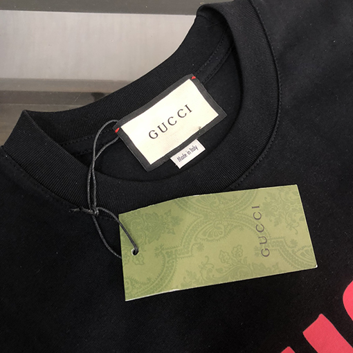 グッチコピー  プリント加工ロゴ半袖Tシャツ