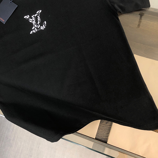 ルイヴィトン   新要素プリント半袖Tシャツ