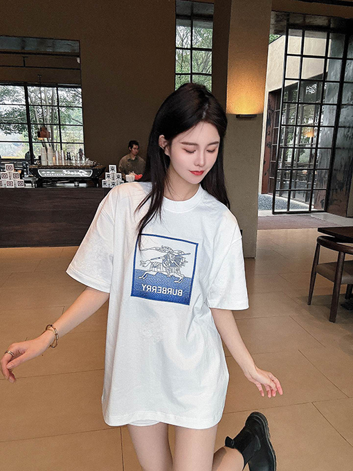 バーバリー 水墨戦針刺繍半袖tシャツ