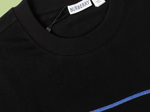 バーバリー 水墨戦針刺繍半袖tシャツ