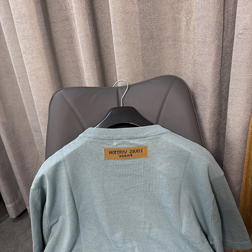 ルイヴィトンスーパーコピー 新しいピン編み半袖Tシャツ