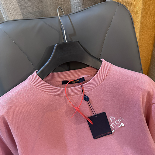 ルイヴィトンスーパーコピー 新しいピン編み半袖Tシャツ