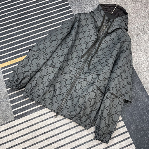 グッチ ナイロンチェック柄ジャケット