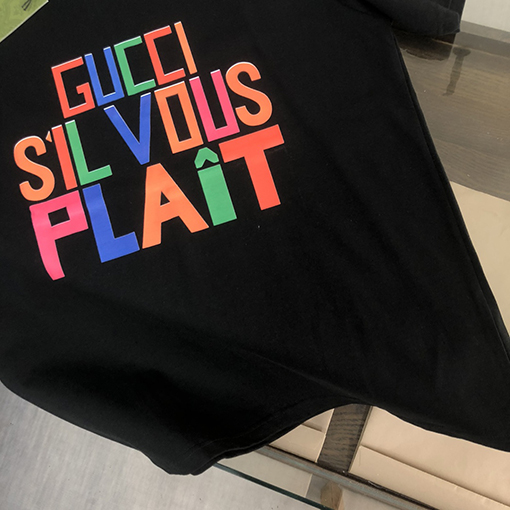 グッチ   プリント アルファベットパターンロゴ半袖Tシャツ
