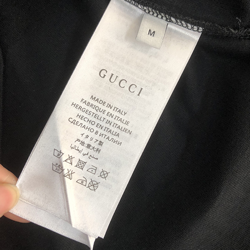 グッチ   プリント アルファベットパターンロゴ半袖Tシャツ