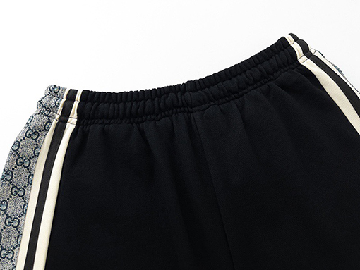 グッチ  スネークプリントコットンショートパンツ