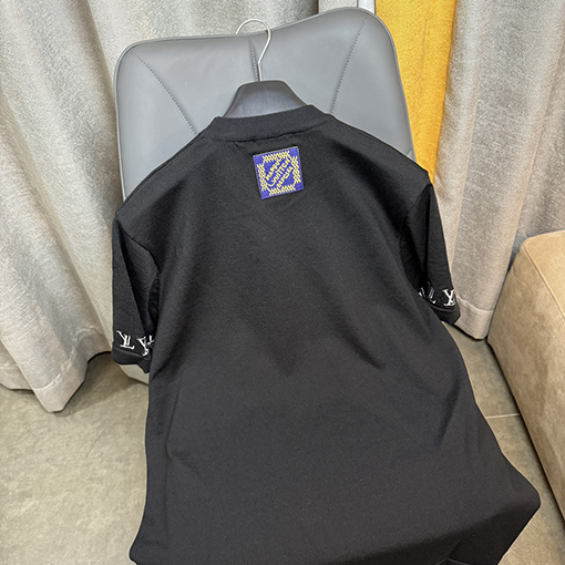 ルイヴィトン アルファベットサラウンド袖口半袖Tシャツ