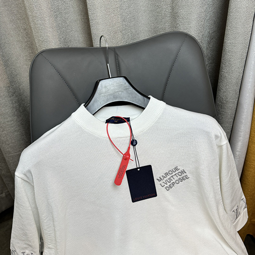 ルイヴィトン アルファベットサラウンド袖口半袖Tシャツ